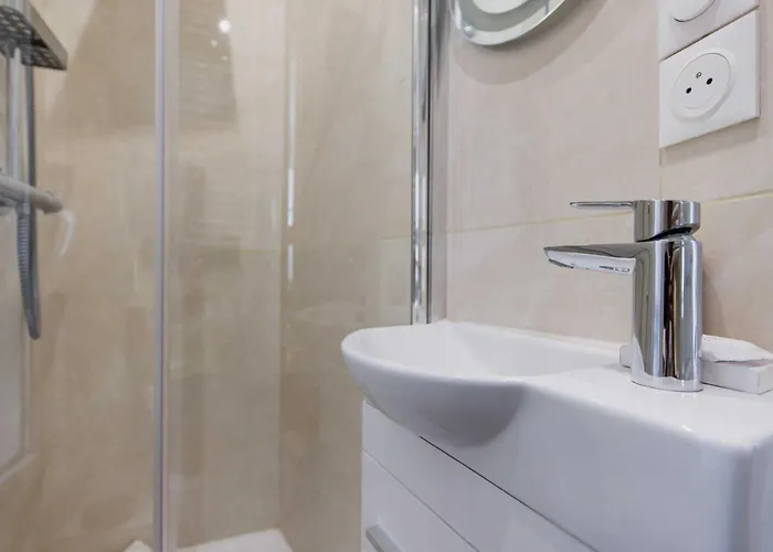 Cosy And Chic -1bd-4p- Auteuil